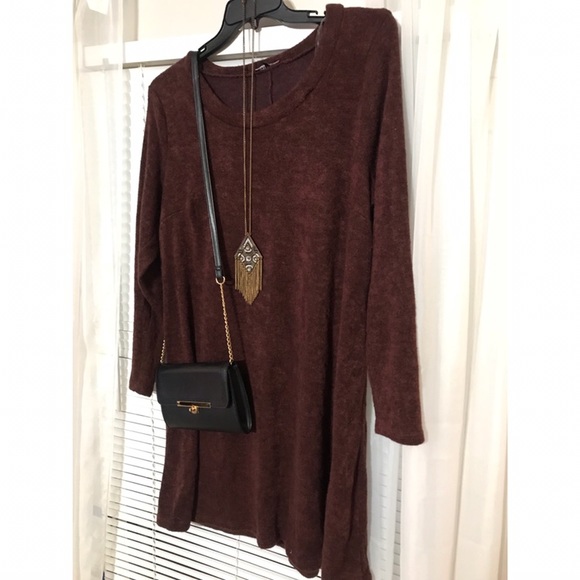 PLUS SIZE 1X Burgundy Long Sleeve Sweater Dress! - Picture 1 of 3